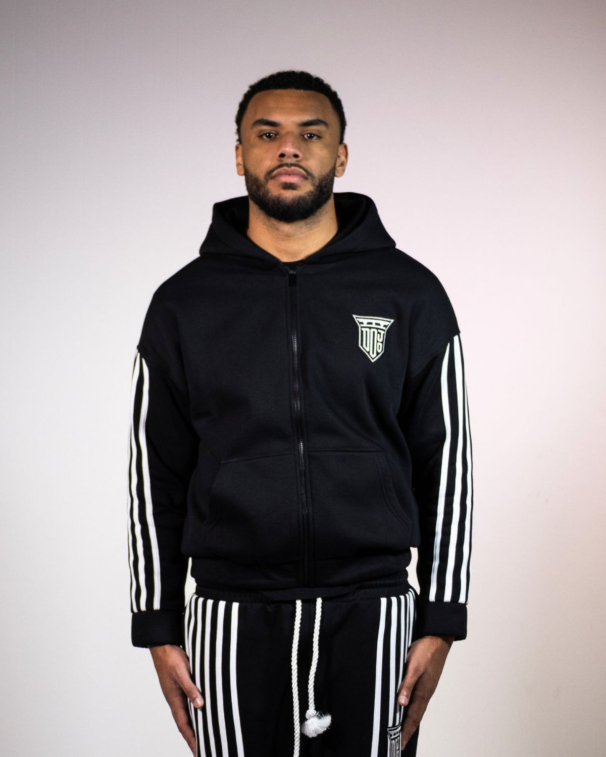 STRIPED HOODIE BLACK