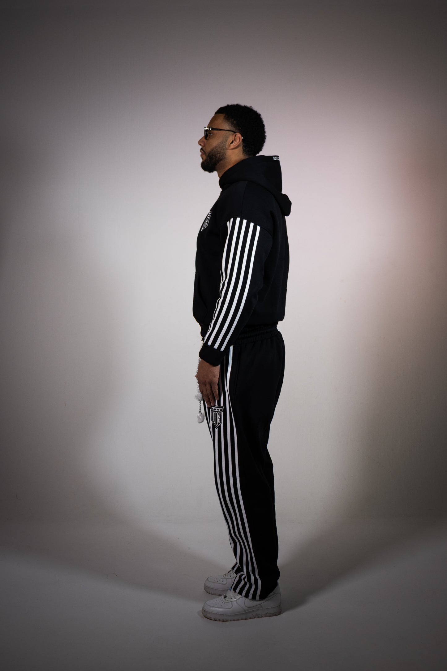 TRACKSUIT BLACK