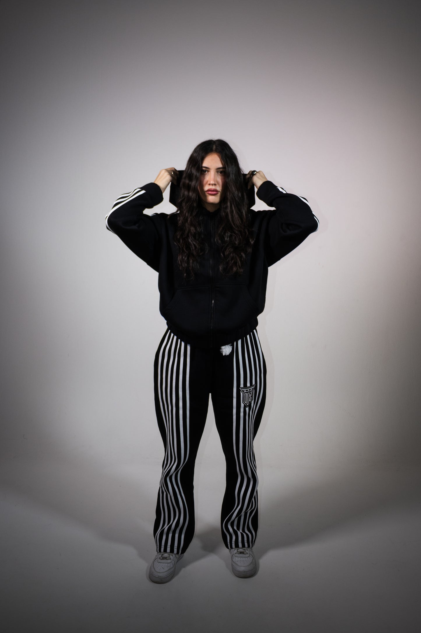 TRACKSUIT BLACK